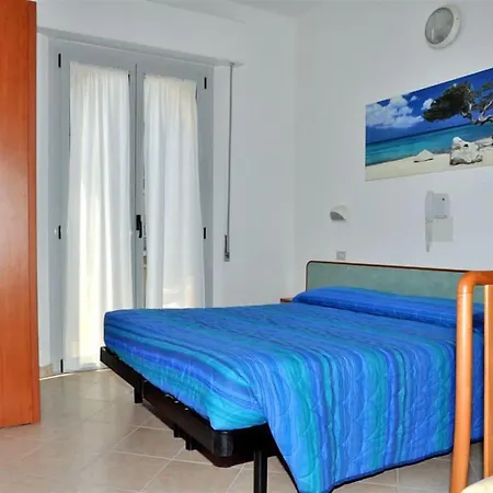 酒店 假日海滩酒店 Viserbella di Rimini