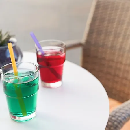 Hotel Holiday Beach 2*