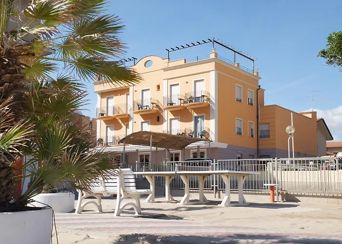 假日海滩酒店 2* Viserbella di Rimini