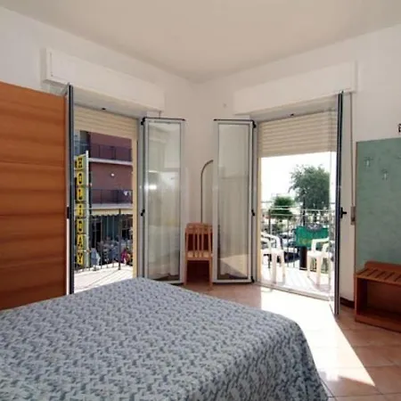 Holiday Beach Hotel 2*