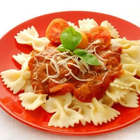 Holiday Beach Hotel 2*