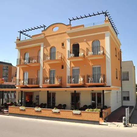 Holiday Beach 2* Viserbella di Rimini