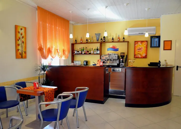 Hotel Holiday Beach 2*