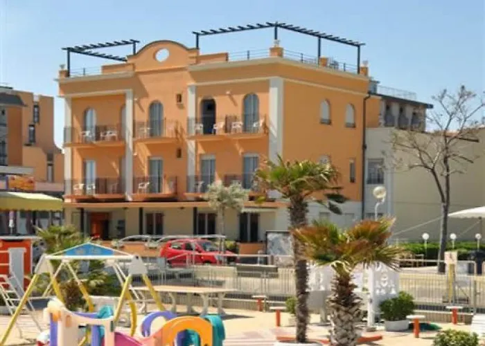 假日海滩酒店 Viserbella di Rimini